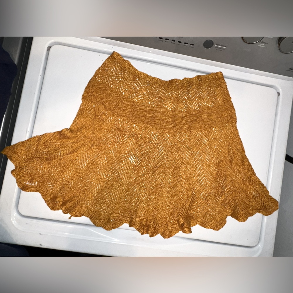 Summer crochet skirt. No tags, but fits like a small